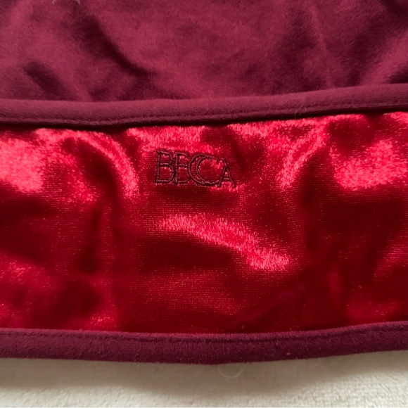 Vintage Red Satin Reversible Bra - Picture 5 of 6